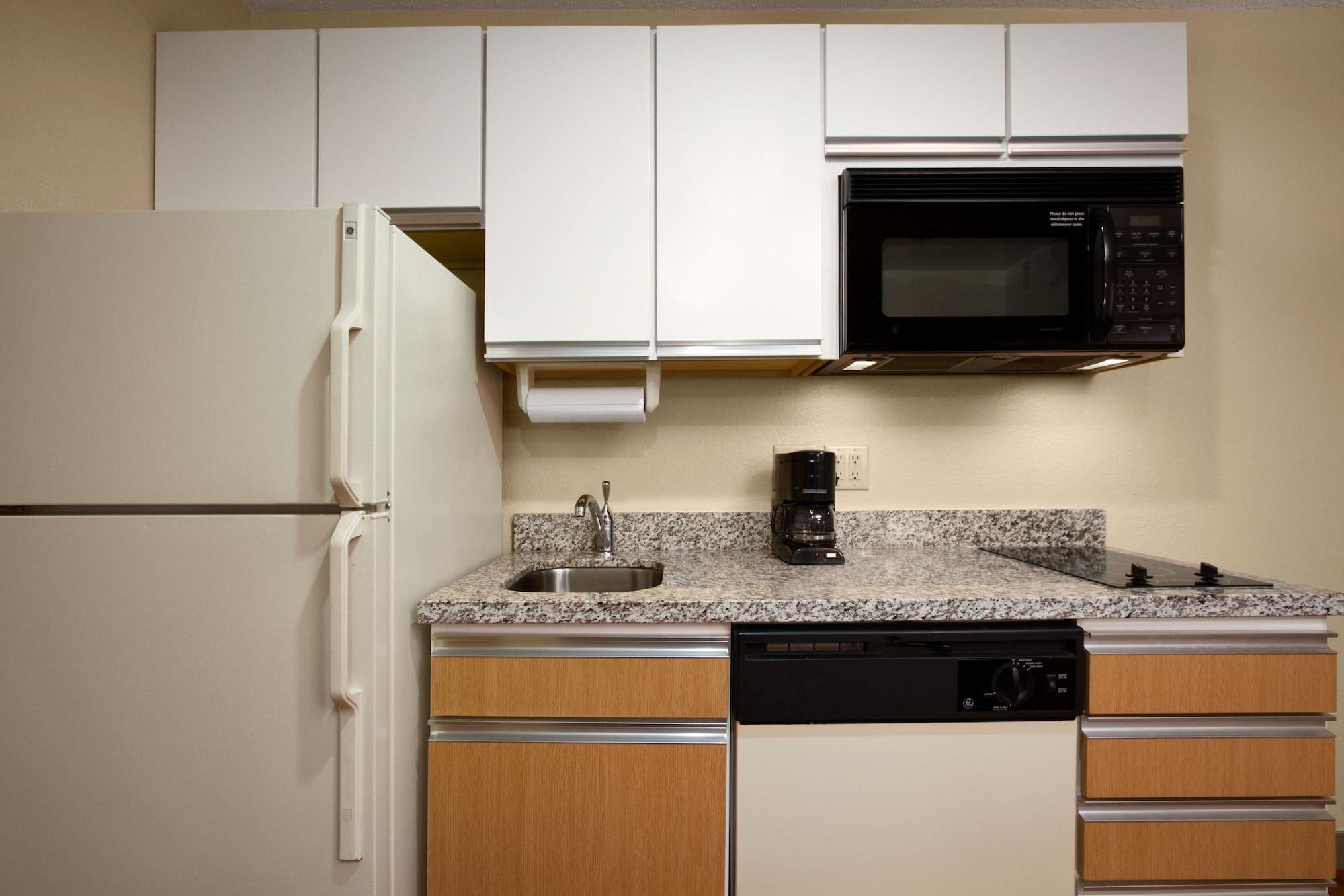 Mainstay Suites Detroit אובורן הילס מראה חיצוני תמונה