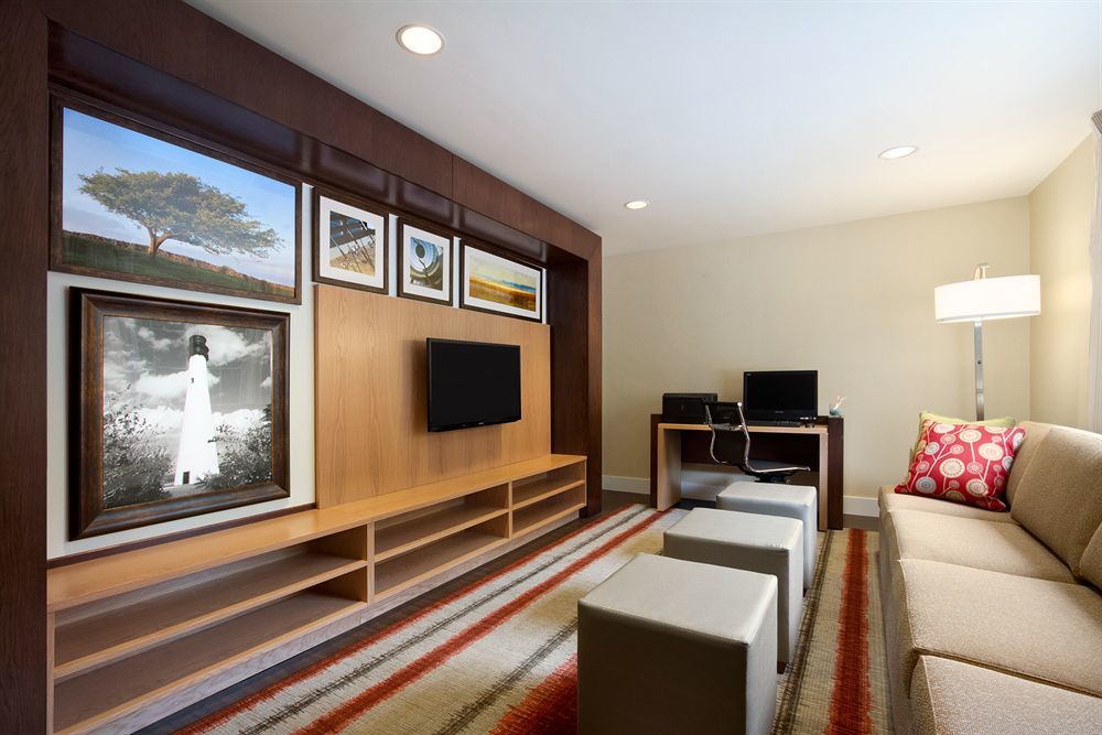 Mainstay Suites Detroit אובורן הילס מראה חיצוני תמונה